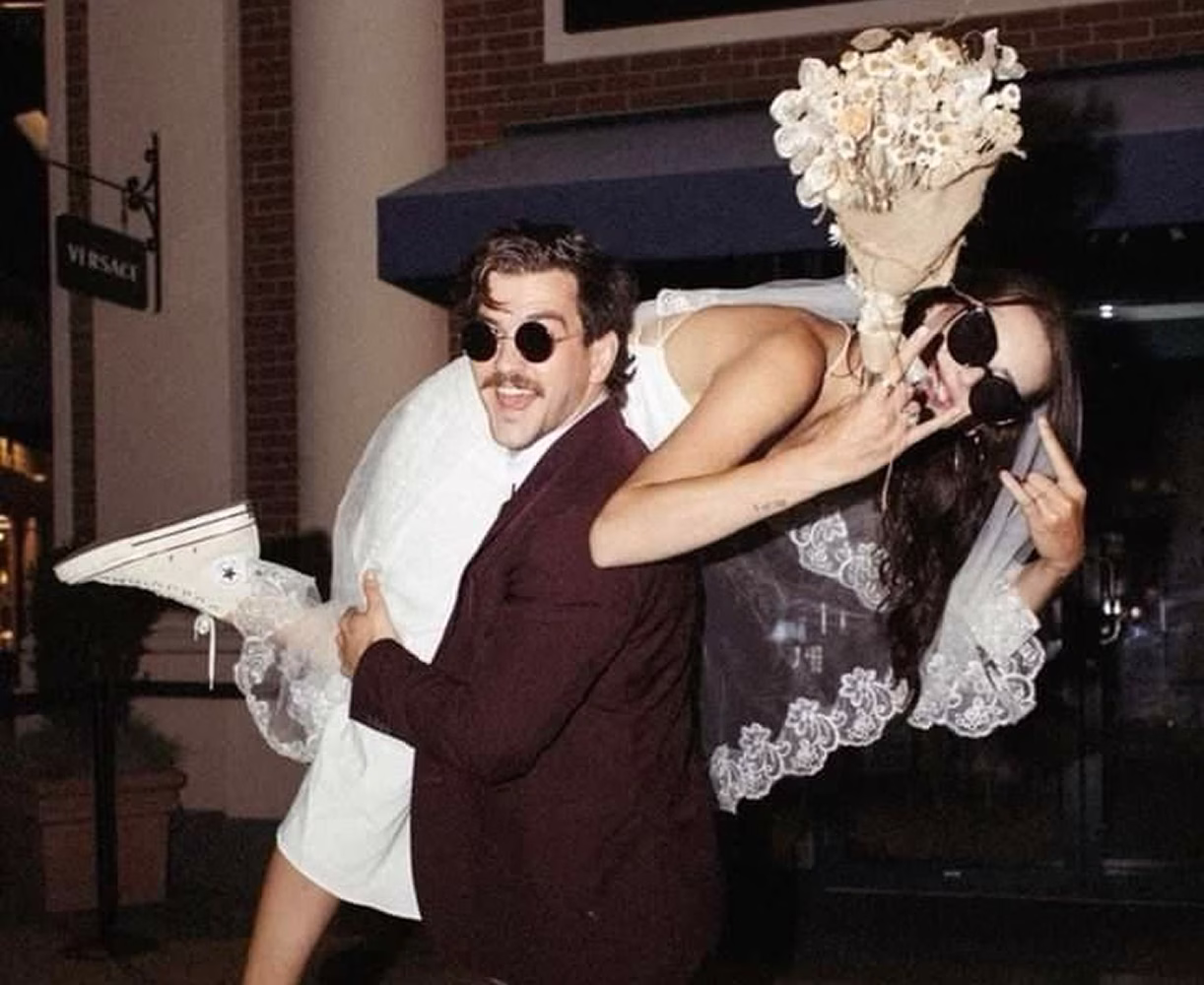 Imagen de una pareja feliz en su boda